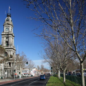 Abbotsford to or from Melbourne Airport