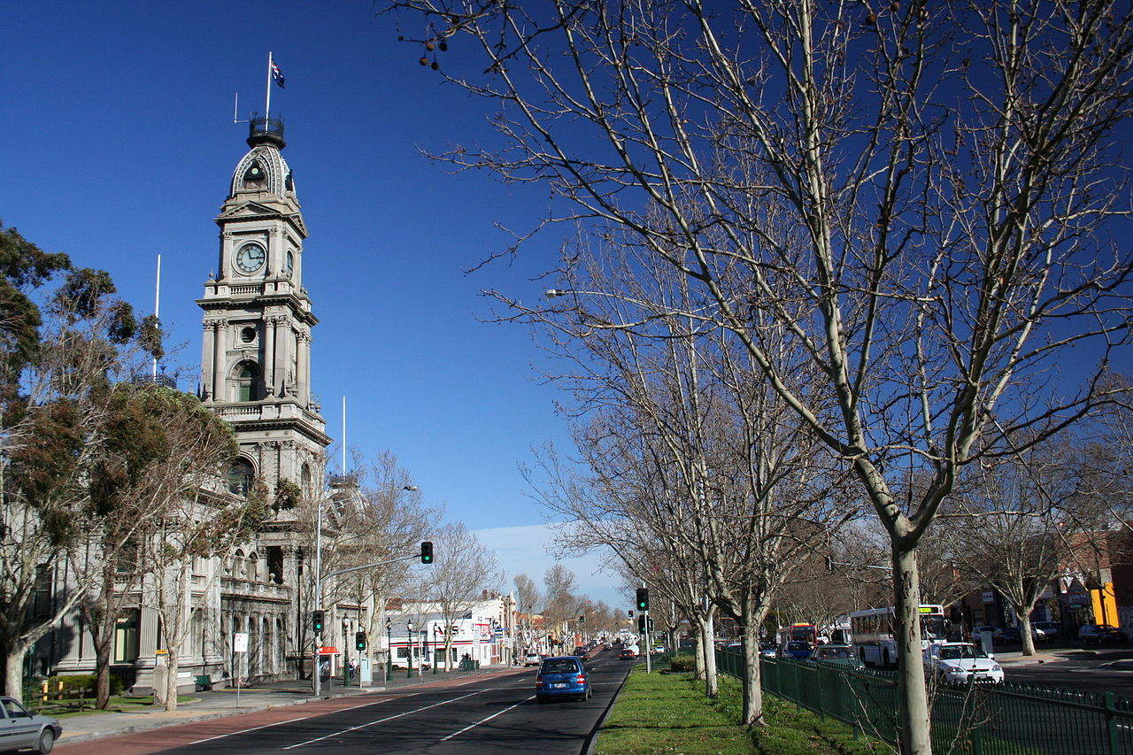 Abbotsford to or from Melbourne Airport - Image 1