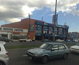 Carnegie to or from Melbourne Airport