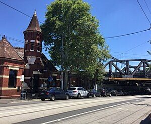 Richmond to or from Melbourne Airport