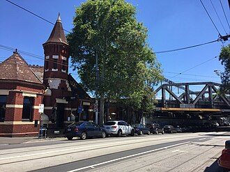 Richmond to or from Melbourne Airport