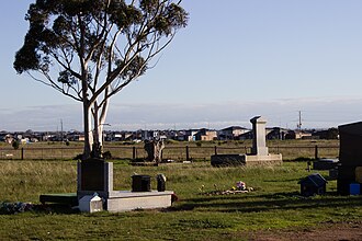 Truganina to or from Melbourne Airport